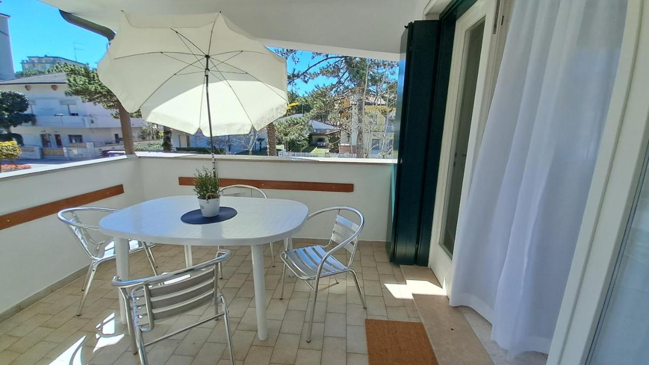 Villa Barbara Fra I Pini Lignano Sabbiadoro Eksteriør bilde